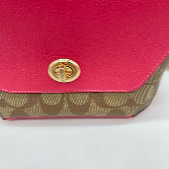 Coach Signature Karlee Xbody Bag - Picture 2 of 13